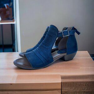 Miz Mooz Cora,Sassy Summer Heeled Sandel In A Beautiful Blue Size 39 EU Size